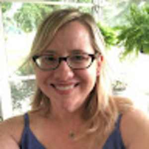 Meet your Posher, Amy e.